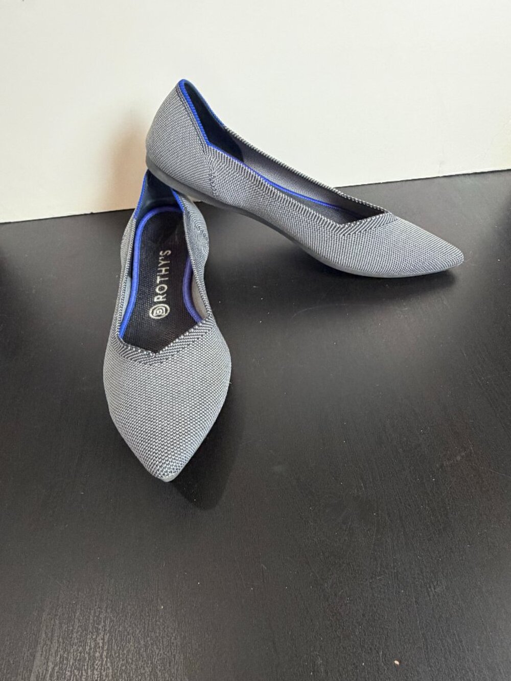 Rothy's The Point flats in grey birdseye knit pattern with blue details Size 10